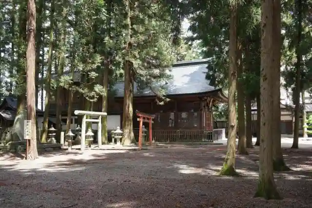 長姫神社の建物その他