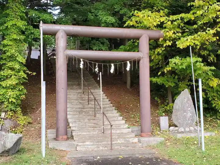 大鳥神社の鳥居