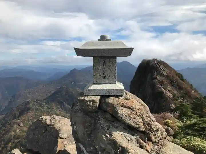 石鎚神社頂上社(愛媛県)