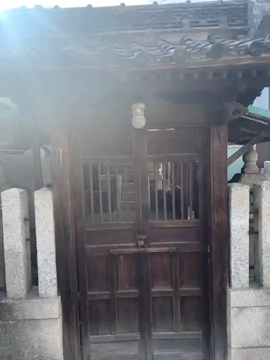 秋葉神社(本町)の山門・神門