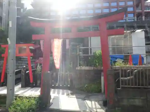 開運出世稲荷(延命院境内社)の鳥居