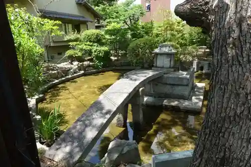 井於神社の末社