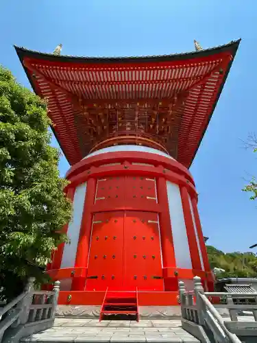 八浄寺の{uncategorized: "未分類", other: "その他", undefined: "問題あり", building: "その他建物", grave: "お墓", sacred_gate: "鳥居", guardian: "狛犬", statue: "像", buddha: "仏像", history: "歴史", nature: "自然", garden: "庭園", animal: "動物", pagoda: "塔", temizu: "手水舎", mountain_gate: "山門・神門", sanctuary: "本殿・本堂", subordinate: "末社・摂社", art: "芸術", scenery: "景色", jizo: "地蔵", ema: "絵馬", goshuin: "御朱印", omikuji: "おみくじ", items: "授与品その他", amulet: "お守り", goshuincho: "御朱印帳", eats: "食事", festival: "お祭り", votive_dance: "神楽", shichigosan: "七五三参", wedding: "結婚式", experience: "体験その他", initially: "初詣", around: "周辺", anti_infection: "感染症対策"}