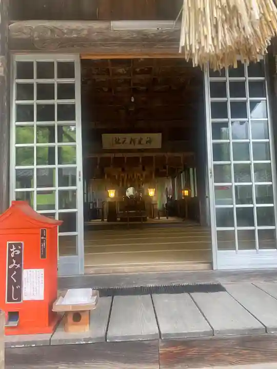 城井八幡社の本殿・本堂