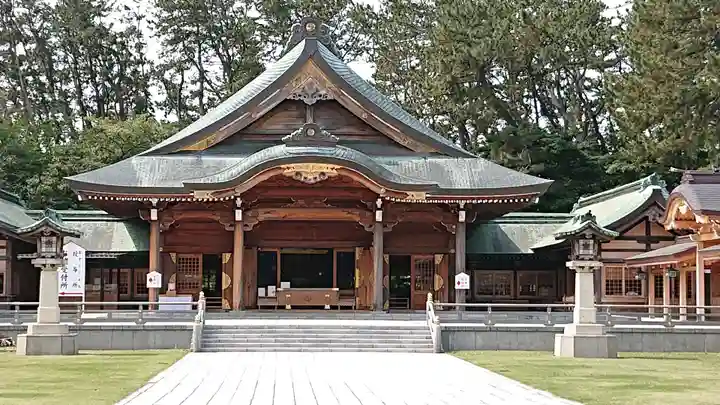 新潟縣護國神社の本殿・本堂