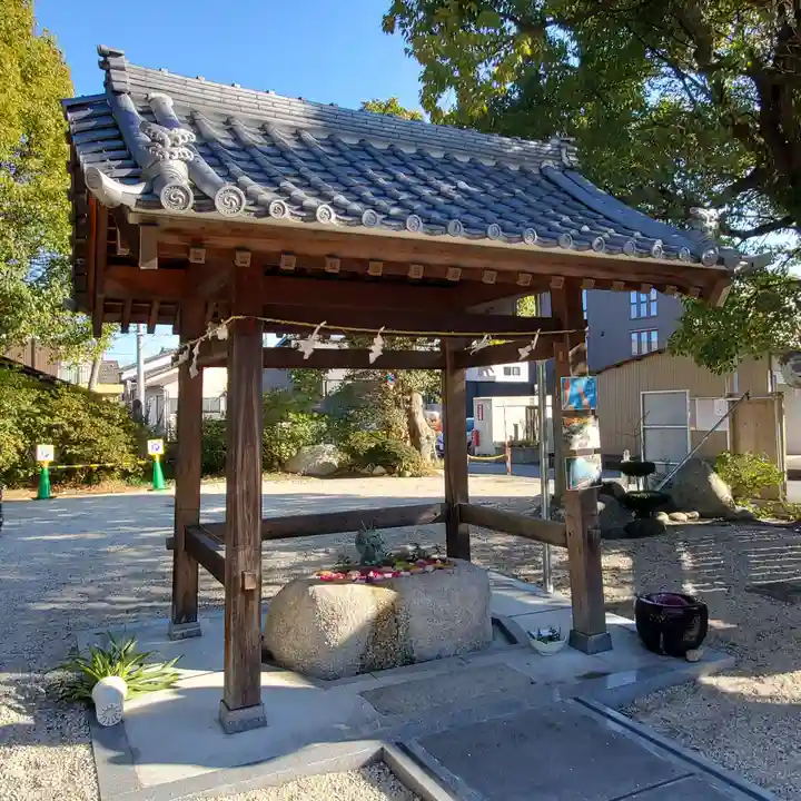 神館神社の手水舎