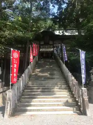 敢國神社のその他建物