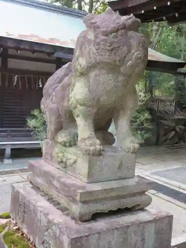 岡崎神社の狛犬