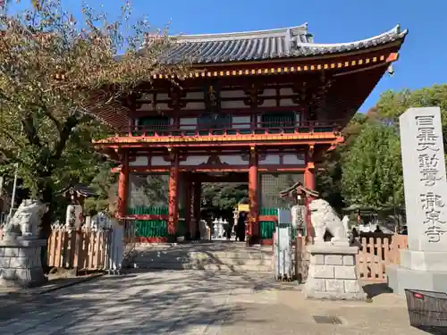 瀧泉寺（目黒不動尊）の山門