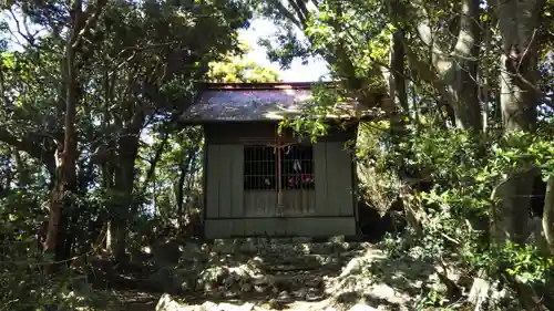 帝釈山女神社の本殿・本堂