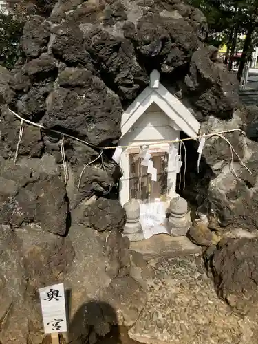 鳩森八幡神社の末社・摂社