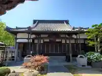 救鱗寺の本殿・本堂