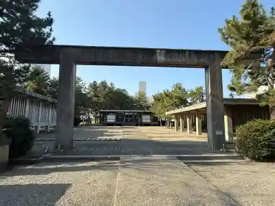 福井神社の{uncategorized: "未分類", other: "その他", undefined: "問題あり", building: "その他建物", grave: "お墓", sacred_gate: "鳥居", guardian: "狛犬", statue: "像", buddha: "仏像", history: "歴史", nature: "自然", garden: "庭園", animal: "動物", pagoda: "塔", temizu: "手水舎", mountain_gate: "山門・神門", sanctuary: "本殿・本堂", subordinate: "末社・摂社", art: "芸術", scenery: "景色", jizo: "地蔵", ema: "絵馬", goshuin: "御朱印", omikuji: "おみくじ", items: "授与品その他", amulet: "お守り", goshuincho: "御朱印帳", eats: "食事", festival: "お祭り", votive_dance: "神楽", shichigosan: "七五三参", wedding: "結婚式", experience: "体験その他", initially: "初詣", around: "周辺", anti_infection: "感染症対策"}