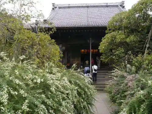 宝戒寺の本殿・本堂