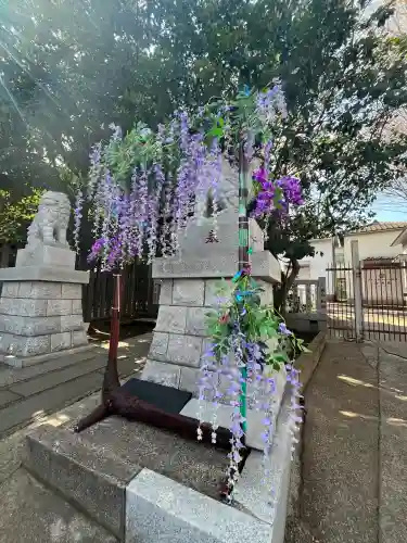 滝野川八幡神社の{uncategorized: "未分類", other: "その他", undefined: "問題あり", building: "その他建物", grave: "お墓", sacred_gate: "鳥居", guardian: "狛犬", statue: "像", buddha: "仏像", history: "歴史", nature: "自然", garden: "庭園", animal: "動物", pagoda: "塔", temizu: "手水舎", mountain_gate: "山門・神門", sanctuary: "本殿・本堂", subordinate: "末社・摂社", art: "芸術", scenery: "景色", jizo: "地蔵", ema: "絵馬", goshuin: "御朱印", omikuji: "おみくじ", items: "授与品その他", amulet: "お守り", goshuincho: "御朱印帳", eats: "食事", festival: "お祭り", votive_dance: "神楽", shichigosan: "七五三参", wedding: "結婚式", experience: "体験その他", initially: "初詣", around: "周辺", anti_infection: "感染症対策"}