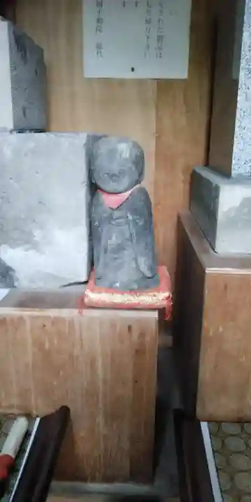 神岡不動院の地蔵