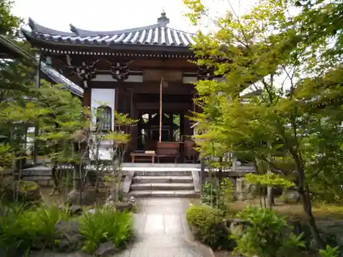 慈済院の本殿・本堂