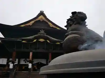 善光寺の本殿・本堂