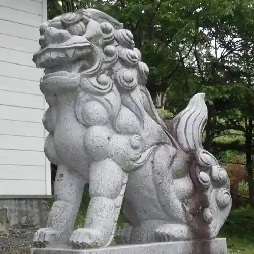 知来八幡宮の狛犬