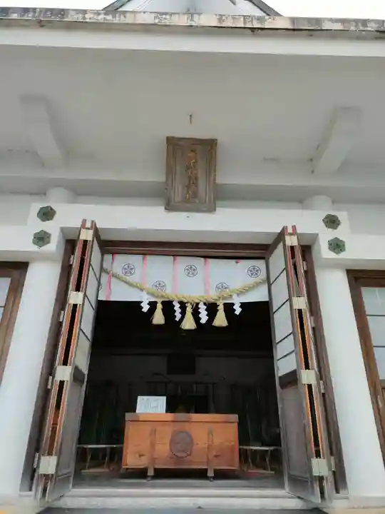 崋山神社の本殿・本堂