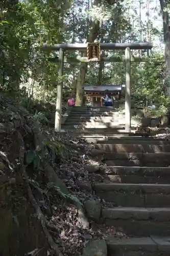 事任八幡宮の鳥居