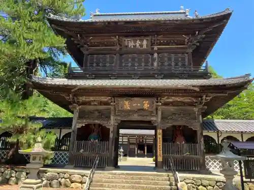 玄照寺の山門