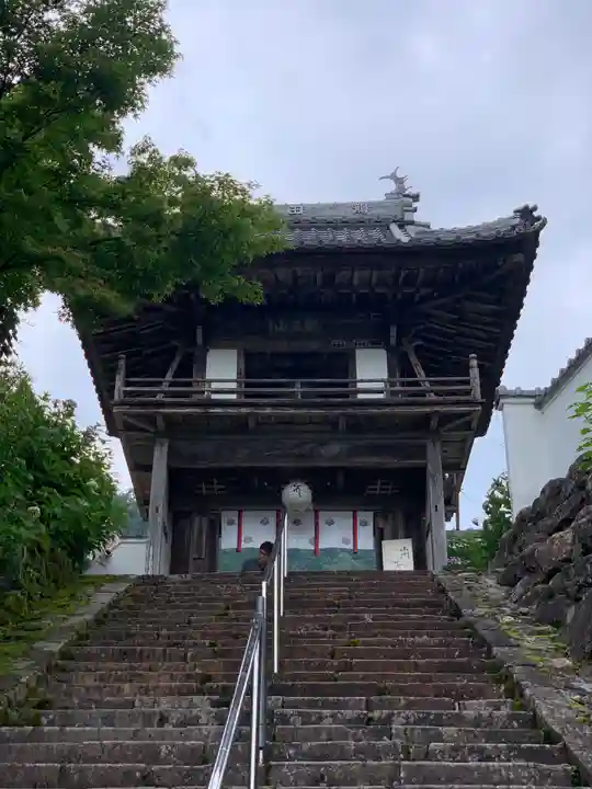 三光寺の山門・神門