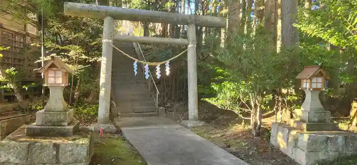 伊勢大御神上大神宮の鳥居