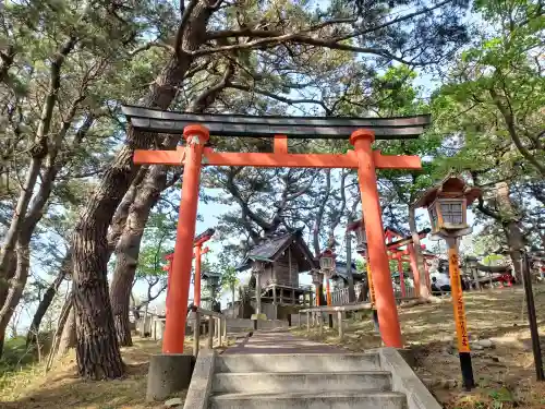 高山稲荷神社の鳥居