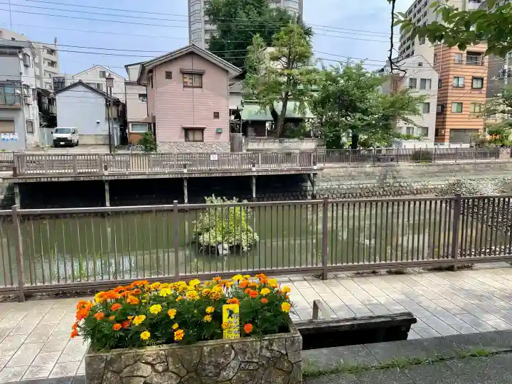 於咲稲荷神社・波除(浪除)稲荷神社(東京都)