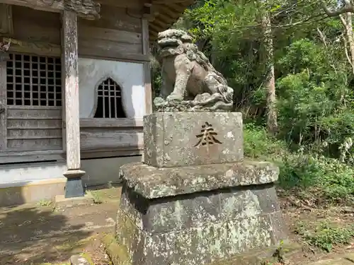 熊野神社の狛犬