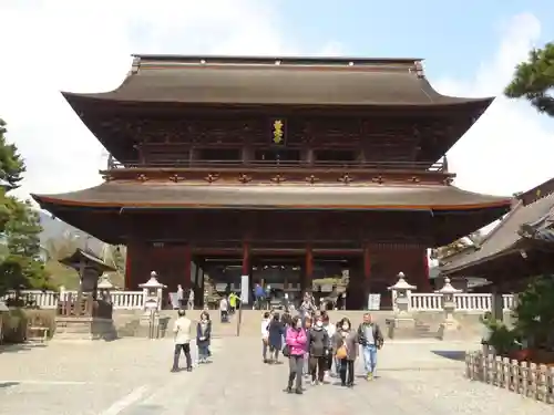 善光寺の山門