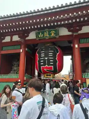 浅草寺の山門・神門
