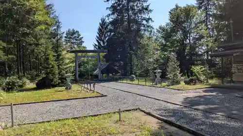 愛別神社の庭園