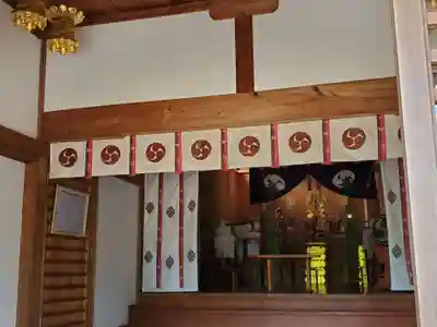 諏訪神社の本殿・本堂