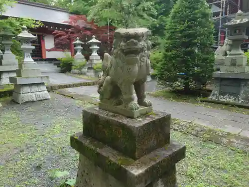 山中浅間神社の狛犬