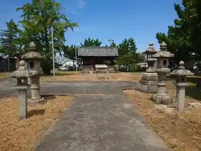 八剱社(莪原町)の山門・神門