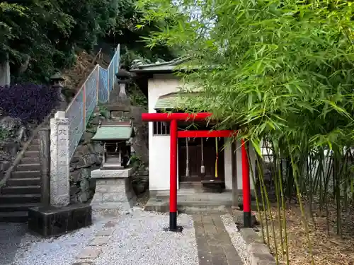 叶神社 (西叶神社)の末社・摂社