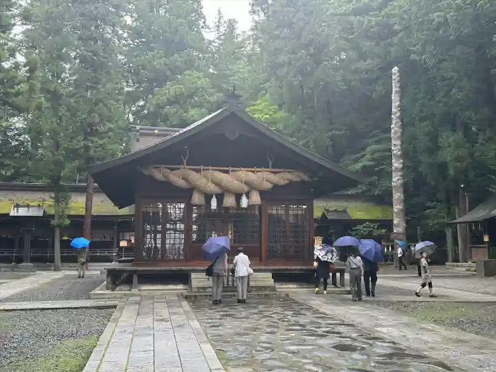 諏訪大社下社春宮(長野県)