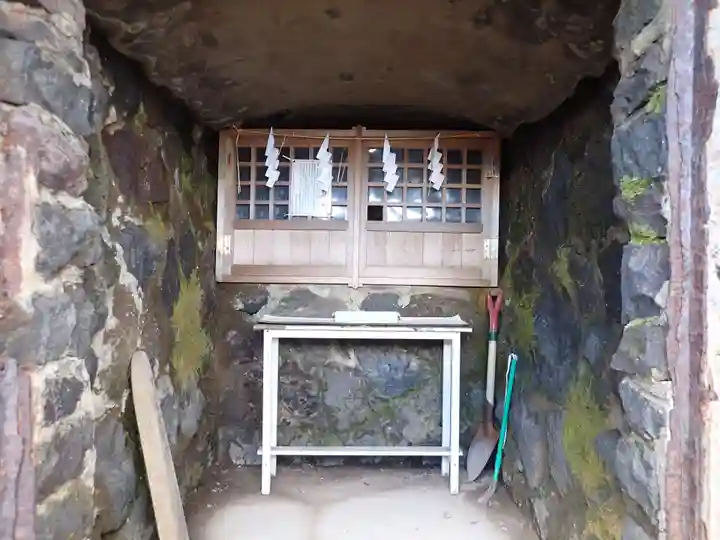 樽前山奥宮の本殿・本堂