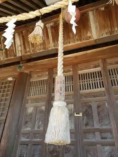 村社江尻神社の本殿