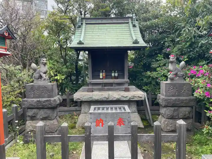 最上稲荷の{uncategorized: "未分類", other: "その他", undefined: "問題あり", building: "その他建物", grave: "お墓", sacred_gate: "鳥居", guardian: "狛犬", statue: "像", buddha: "仏像", history: "歴史", nature: "自然", garden: "庭園", animal: "動物", pagoda: "塔", temizu: "手水舎", mountain_gate: "山門・神門", sanctuary: "本殿・本堂", subordinate: "末社・摂社", art: "芸術", scenery: "景色", jizo: "地蔵", ema: "絵馬", goshuin: "御朱印", omikuji: "おみくじ", items: "授与品その他", amulet: "お守り", goshuincho: "御朱印帳", eats: "食事", festival: "お祭り", votive_dance: "神楽", shichigosan: "七五三参", wedding: "結婚式", experience: "体験その他", initially: "初詣", around: "周辺", anti_infection: "感染症対策"}