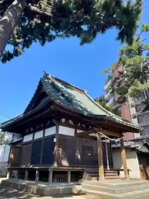 東伏見氷川神社の{uncategorized: "未分類", other: "その他", undefined: "問題あり", building: "その他建物", grave: "お墓", sacred_gate: "鳥居", guardian: "狛犬", statue: "像", buddha: "仏像", history: "歴史", nature: "自然", garden: "庭園", animal: "動物", pagoda: "塔", temizu: "手水舎", mountain_gate: "山門・神門", sanctuary: "本殿・本堂", subordinate: "末社・摂社", art: "芸術", scenery: "景色", jizo: "地蔵", ema: "絵馬", goshuin: "御朱印", omikuji: "おみくじ", items: "授与品その他", amulet: "お守り", goshuincho: "御朱印帳", eats: "食事", festival: "お祭り", votive_dance: "神楽", shichigosan: "七五三参", wedding: "結婚式", experience: "体験その他", initially: "初詣", around: "周辺", anti_infection: "感染症対策"}