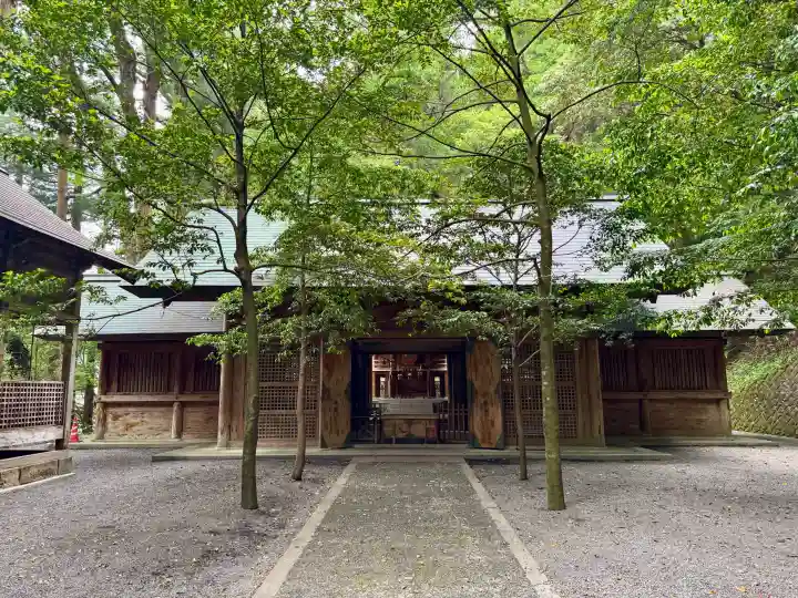天岩戸神社の{uncategorized: "未分類", other: "その他", undefined: "問題あり", building: "その他建物", grave: "お墓", sacred_gate: "鳥居", guardian: "狛犬", statue: "像", buddha: "仏像", history: "歴史", nature: "自然", garden: "庭園", animal: "動物", pagoda: "塔", temizu: "手水舎", mountain_gate: "山門・神門", sanctuary: "本殿・本堂", subordinate: "末社・摂社", art: "芸術", scenery: "景色", jizo: "地蔵", ema: "絵馬", goshuin: "御朱印", omikuji: "おみくじ", items: "授与品その他", amulet: "お守り", goshuincho: "御朱印帳", eats: "食事", festival: "お祭り", votive_dance: "神楽", shichigosan: "七五三参", wedding: "結婚式", experience: "体験その他", initially: "初詣", around: "周辺", anti_infection: "感染症対策"}