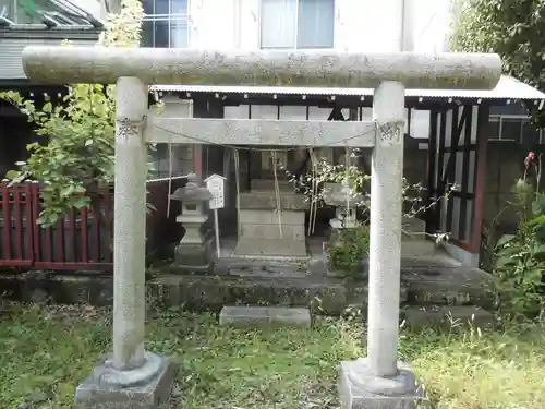 白髭神社の鳥居
