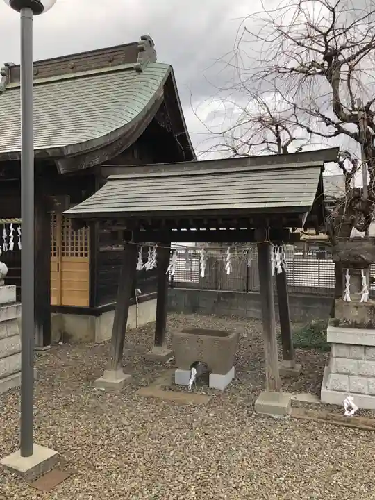 白山神社の手水舎