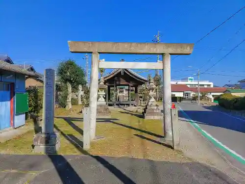 神明社の鳥居