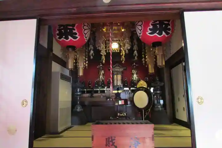 宝泉寺の本殿・本堂