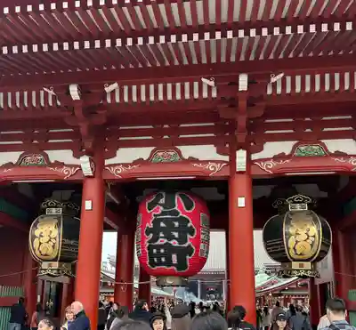 浅草寺の山門・神門