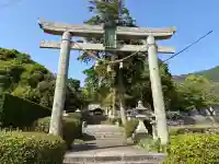春日神社の{uncategorized: "未分類", other: "その他", undefined: "問題あり", building: "その他建物", grave: "お墓", sacred_gate: "鳥居", guardian: "狛犬", statue: "像", buddha: "仏像", history: "歴史", nature: "自然", garden: "庭園", animal: "動物", pagoda: "塔", temizu: "手水舎", mountain_gate: "山門・神門", sanctuary: "本殿・本堂", subordinate: "末社・摂社", art: "芸術", scenery: "景色", jizo: "地蔵", ema: "絵馬", goshuin: "御朱印", omikuji: "おみくじ", items: "授与品その他", amulet: "お守り", goshuincho: "御朱印帳", eats: "食事", festival: "お祭り", votive_dance: "神楽", shichigosan: "七五三参", wedding: "結婚式", experience: "体験その他", initially: "初詣", around: "周辺", anti_infection: "感染症対策"}